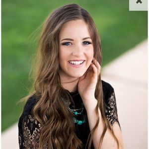 Meet your Posher, Briette